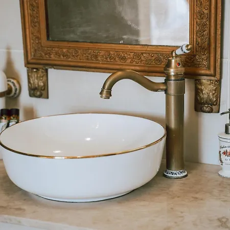 Relux * Livathos (Kefalonia)