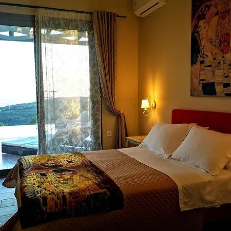 Relux * Livathos (Kefalonia)
